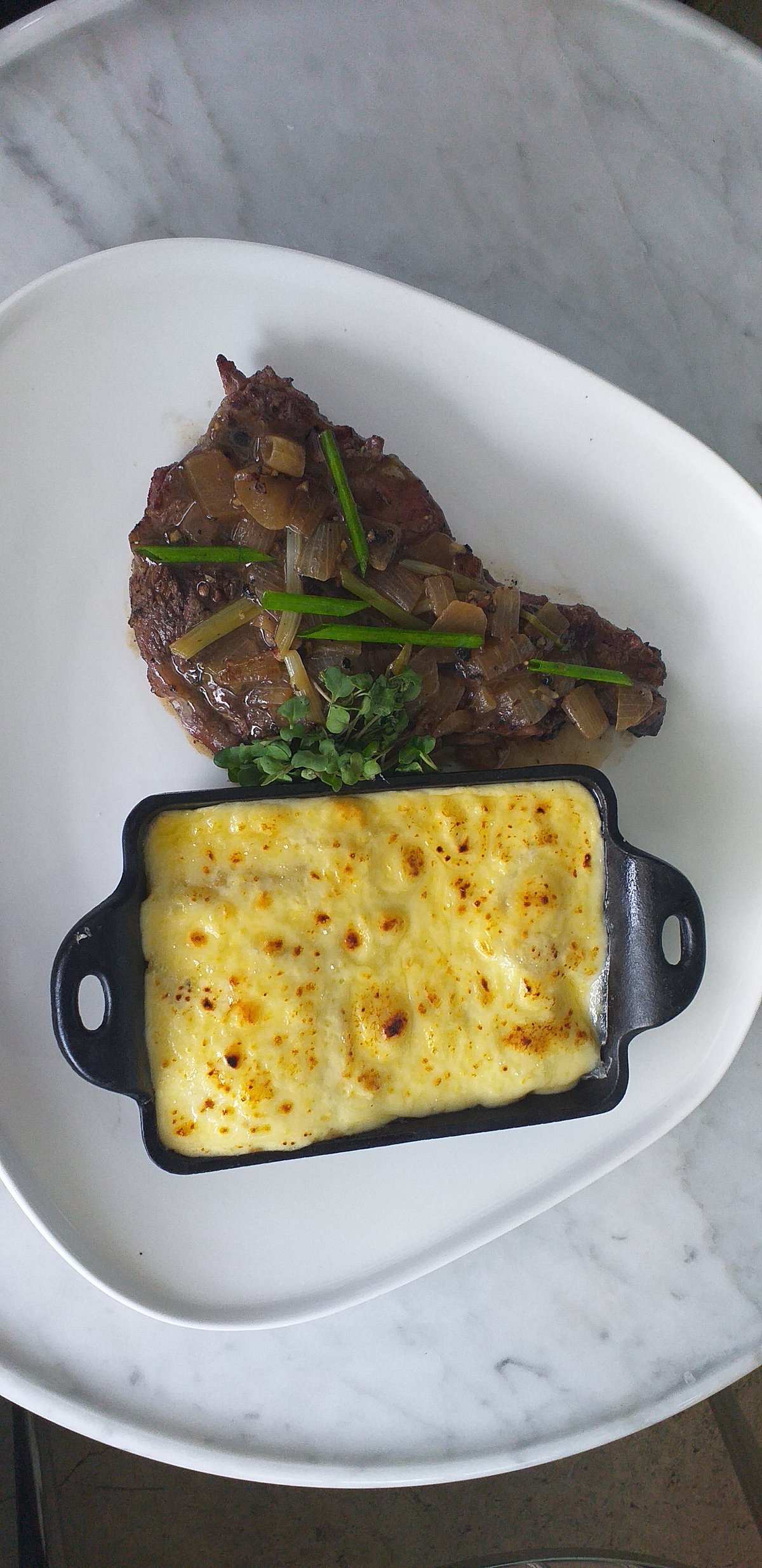 Plato — guarnición de vegetales asados